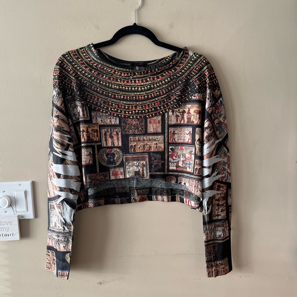 Blush Black/Brown/Beige/Mixed Egyptian Theme Artsy Print Knit Cropped Top - Picture 9 of 16